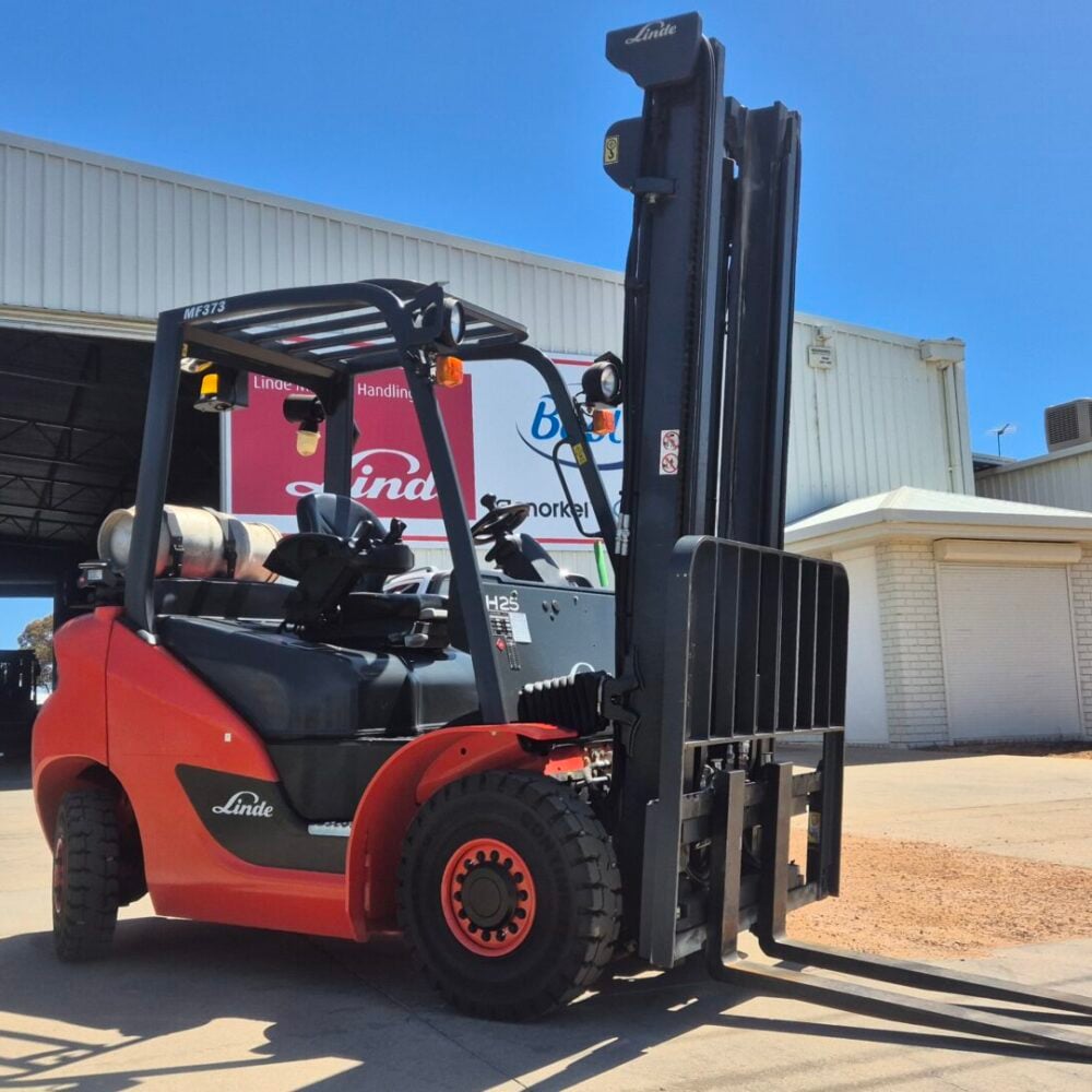 Linde HT25 2.5t LPG Forklift - Used 153 hrs
