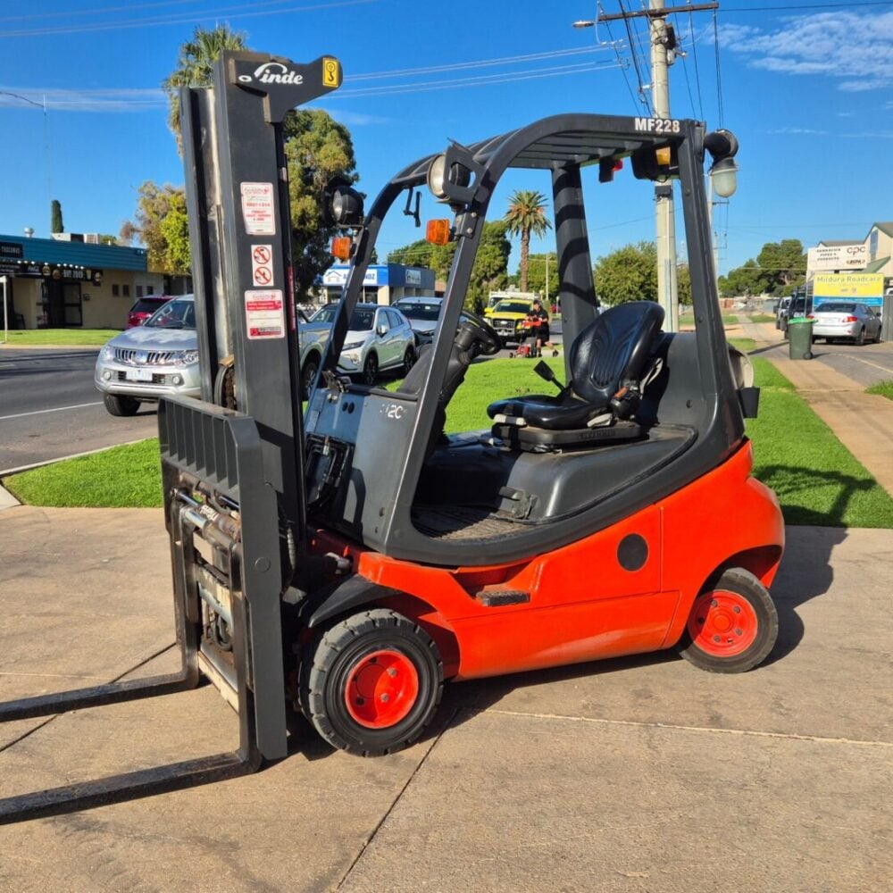 2017 Linde H20 2.0T LPG Forklift - Used - MF228