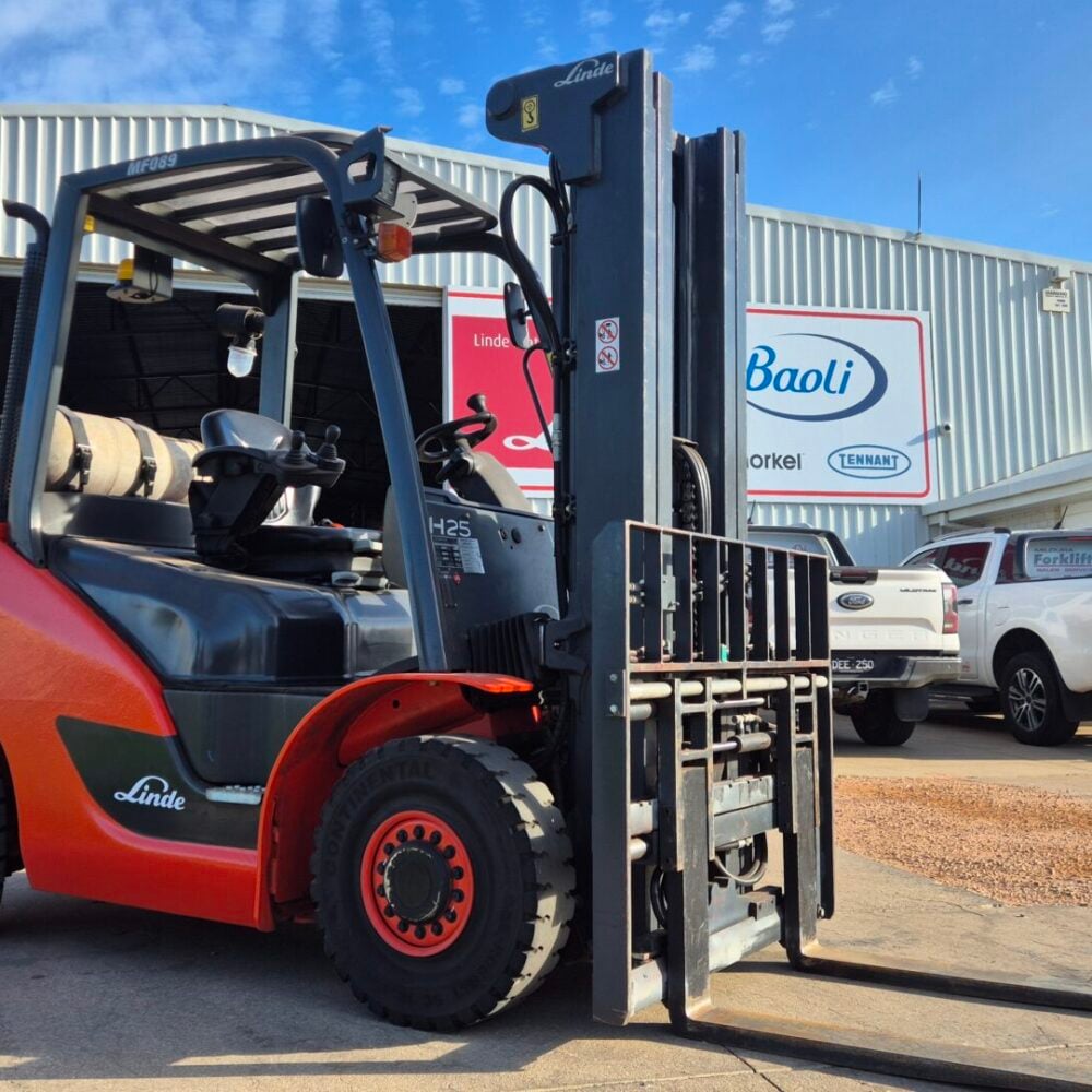 2017 Linde H125 2.5T LPG Forklift - Used - MF089